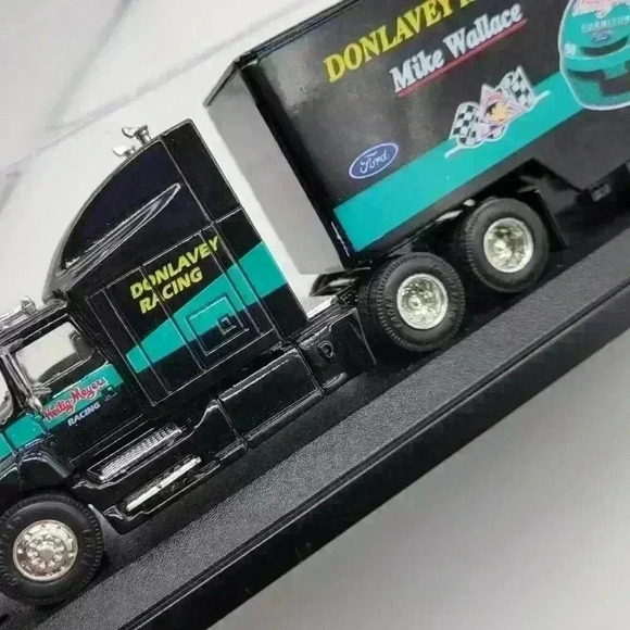 Vintage 1993 Racing Champions NASCAR Team Transporter Heilig Meyers Mike Wallace - Picture 9 of 15